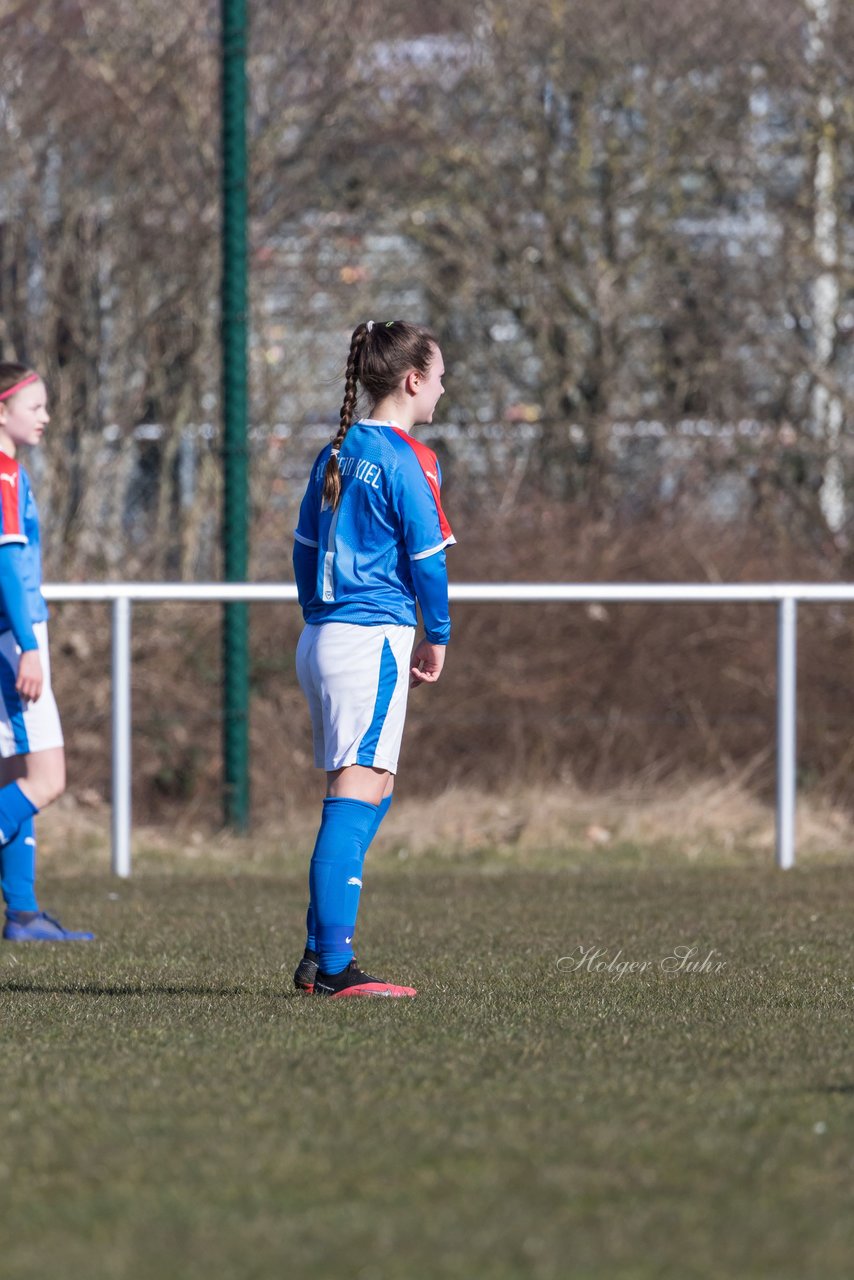 Bild 141 - wBJ Holstein Kiel II - Kieler MTV : Ergebnis: 2:1